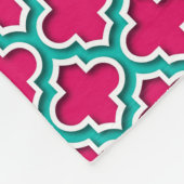 ラズベリーティール(緑がかった色)ホワイトモロッコクローバー#5DS フリースブランケット (角)