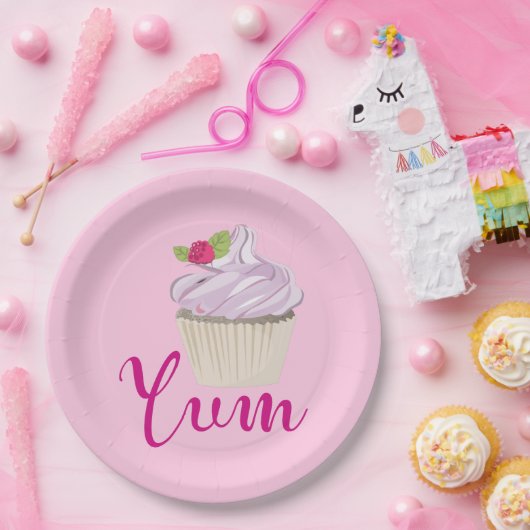 ラズベリーユムと夢のようなピンクのカップケーキ！ ペーパープレート (パーティー)