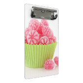 ラズベリー緑のコップの風味がよいキャンデーの菓子は固まります ミニクリップボード (アングル)