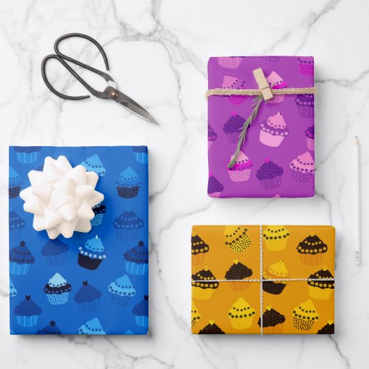 ラズベリー、ブルーベリー、バナナカップケーキ ラッピングペーパーシート (正面)