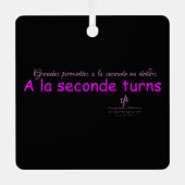 ラセコンドが黒とピンクのsqを回す。 メタルオーナメント (正面)