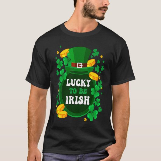 ラッキーなアイリスシャムロックSt patricks day Tシャツ (正面)