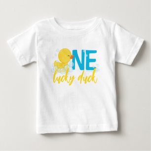ラッキーなアヒルの水色ラバーアヒル1st誕生日 ベビーTシャツ