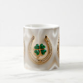 ラッキーなクローバーと金ゴールド蹄付き コーヒーマグカップ (中央)