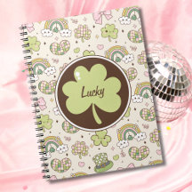 ラッキーのクローバーと虹のSt. Patrick's Day
