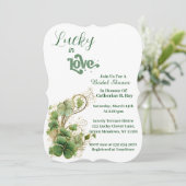 ラッキーインラブグリーンゴールデンシャムロックブライダルシャワー 招待状 (スタンド正面)