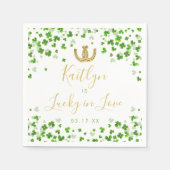 ラッキーインラブセントパトリックの日ブライダルシャワー スタンダードカクテルナプキン (正面)