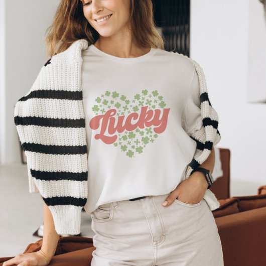 ラッキークローバーハート聖パトリックの日 Tシャツ