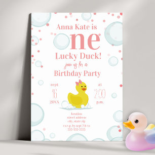 ラッキーダックピンクの1歳誕生日パーティー 招待状