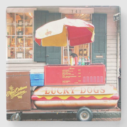 ラッキードーズ、ラッキードッグのコースター、ニューオーリンズ。 ストーンコースター (正面)