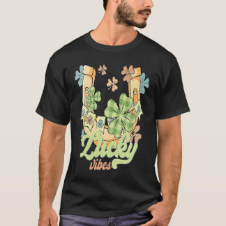 ラッキーバイブス 馬蹄 & 四つ葉 St パトリックの日 Tシャツ