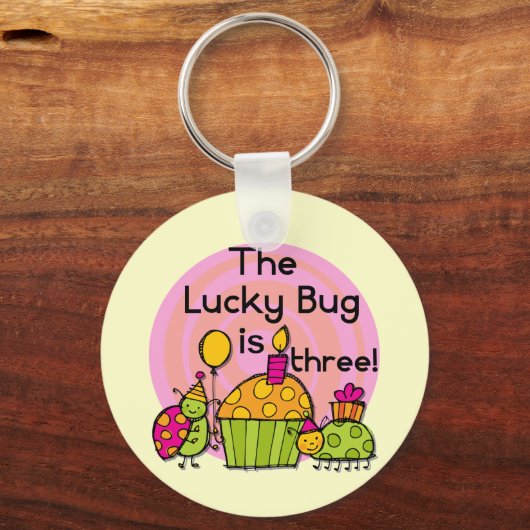 ラッキーバグカップケーキ誕生日Tシャツとギフト キーホルダー (正面)