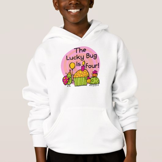ラッキーバグカップケーキ4th誕生日Tシャツとギフト (正面)