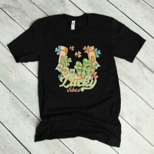 ラッキービーブスセントパトリックの日 Tシャツ