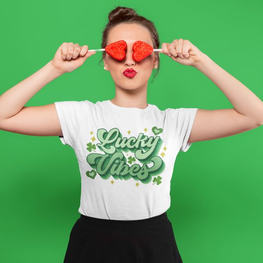 ラッキービーブスセントパトリックの日 Tシャツ