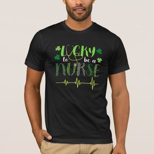 ラッキーTo Be A St Patrickのナースハートビートミーム Tシャツ (正面)