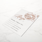 ラックスエレガントなバーガンディピンクのローズゴールドの花の招待状 箔招待状 (回転した状態)