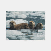 ラッコ家族 フリースブランケット (正面(横))