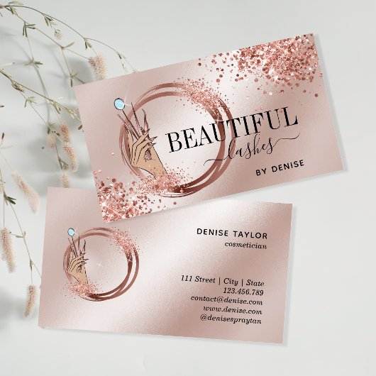 ラッシュテクシモダンニシャンの女性の手のキラキラしたブシ 名刺