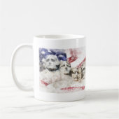 ラッシュモア山の水彩画とアメリカ国旗 コーヒーマグカップ (左)