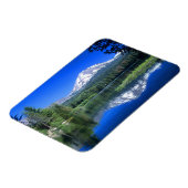 ラッセン山はマンザニタ湖の上に位置する マグネット (左側)