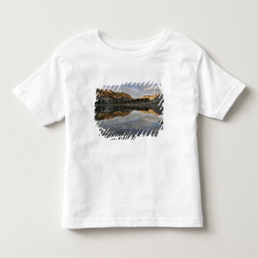 ラッセン湖サンセット反射 トドラーTシャツ (正面)