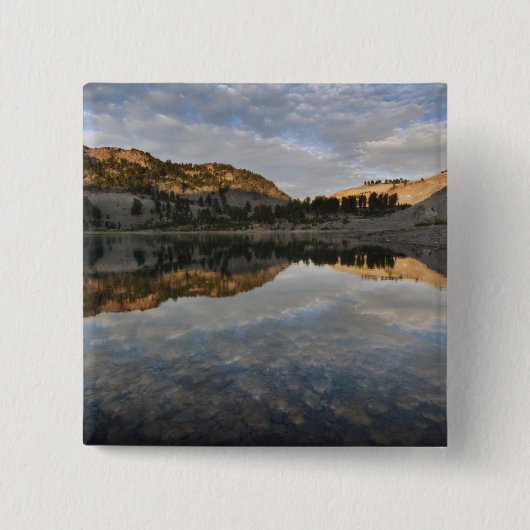 ラッセン湖サンセット反射 缶バッジ (正面)