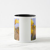 ラッパスイセンのクローズアップ マグカップ (中央)