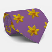 ラッパスイセンのタイ ネクタイ (ロール)