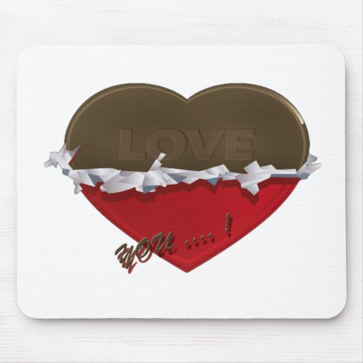 ラップされていないチョコレートハートがあなたを愛する マウスパッド (正面)