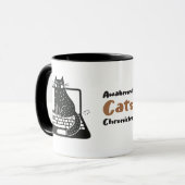 ラップトップお洒落に座っている黒猫 マグカップ (正面左)