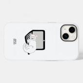 ラップトップで眠っている白猫Apple iPhone 14ケース Case-Mate iPhoneケース (裏面 (横))