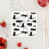 ラップトップに座っている黒猫のパターン スタンダードカクテルナプキン (インサイチュ)
