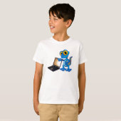 ラップトップのトカゲのTシャツ Tシャツ (正面フル)