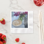 ラテとスイートピーの花 縁ありカクテルナプキン (インサイチュ)