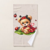 ラディバグのような格好をした可愛らしいテディベア バスタオルセット (ハンドタオル)