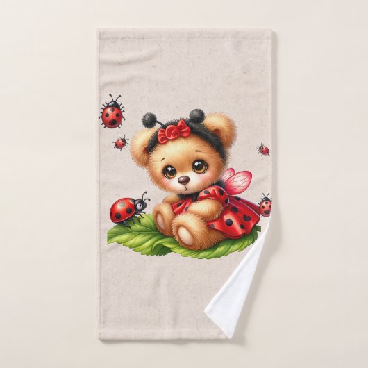 ラディバグのような格好をした可愛らしいテディベア バスタオルセット (ハンドタオル)