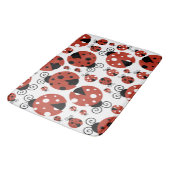 ラディバグのパターン，かわいいラディバグ，赤いラディバグ バスマット (アングル)