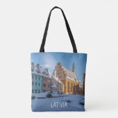 ラトビアのリガの冬の聖ペテロ教会 トートバッグ (裏面)
