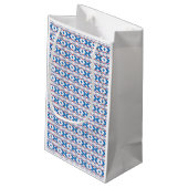 ラトビアの古代シンボルや象徴の青、赤、白のフォークアート スモールペーパーバッグ (裏面アングル)