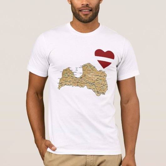 ラトビアの旗と地図のハートTシャツ Tシャツ (正面)