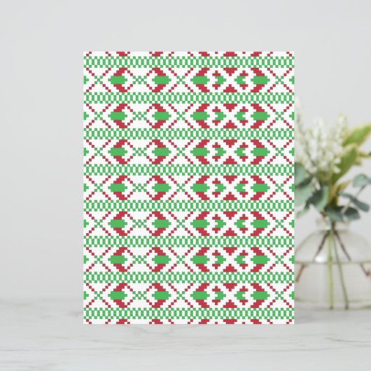 ラトビアの緑と赤の部族のフォークアート (スタンド正面)