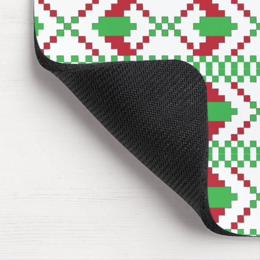 ラトビアの緑と赤の部族のフォークアート マウスパッド (コーナー)