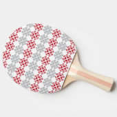 ラトビアの赤と灰色の幾何学的なムーンクロス 卓球ラケット (横)