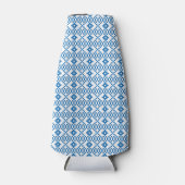 ラトビアの青と白の部族フォークアート ボトルクーラー (正面)