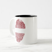 ラトビアフラグ指紋国プライドID ツートーンマグカップ (正面左)