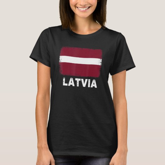 ラトビア国旗のサポートラトビア人女性男性 Tシャツ (正面)