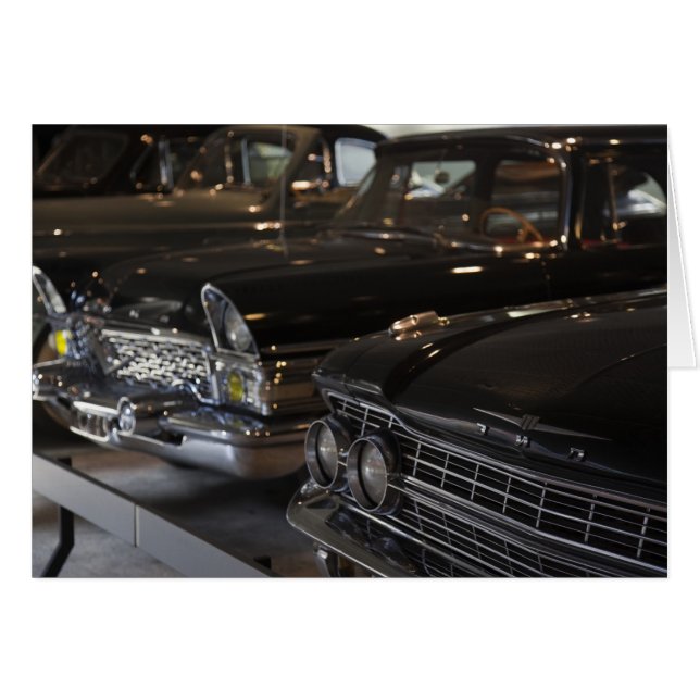 ラトビア、リガ、リガ自動車博物館、 (正面横)