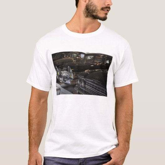 ラトビア, リガ, リガ自動車博物館, の車 Tシャツ (正面)