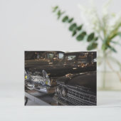 ラトビア、リガ、リガ自動車博物館、車の ポストカード (スタンド正面)